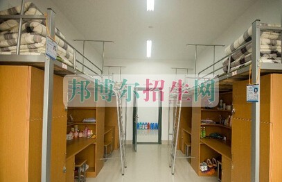 江蘇建康職業(yè)學(xué)院