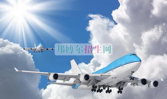 男生可以讀航空服務(wù)嗎