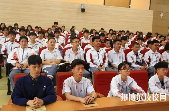 新昌技師學(xué)院2020年報(bào)名條件、招生要求、招生對(duì)象