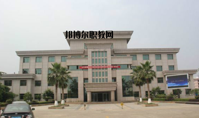 南昌第一中等專業(yè)學(xué)校2020年報名條件、招生要求、招生對象