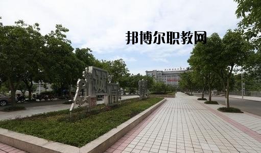 四川東坡中等職業(yè)技術(shù)學(xué)校2020年有哪些專(zhuān)業(yè)