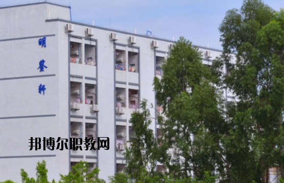 廣東高新技術(shù)技工學(xué)校2020年報(bào)名條件、招生要求、招生對(duì)象