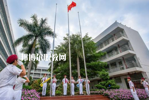 深圳市龍崗職業(yè)技術(shù)學(xué)校2020年報名條件、招生要求、招生對象