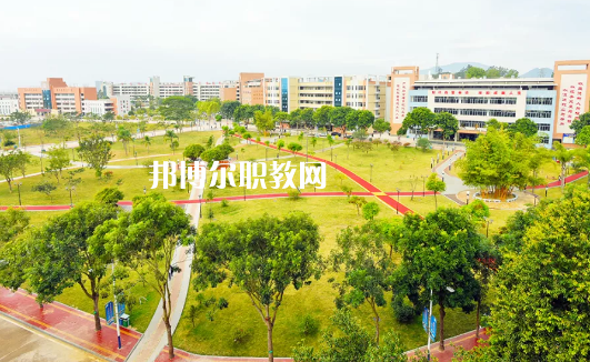 信宜職業(yè)技術(shù)學校2020年招生辦聯(lián)系電話