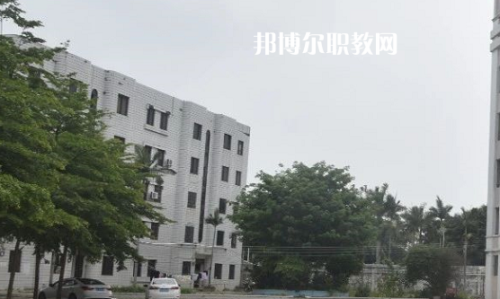 吳川職業(yè)高級(jí)中學(xué)怎么樣、好不好