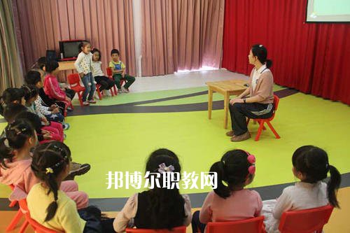 成都2021年哪個學校有幼師學校