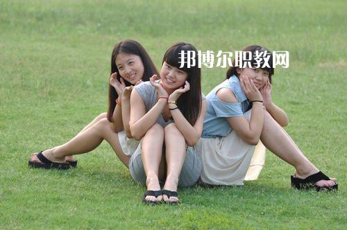 成都2021女生初中畢業(yè)上幼師學(xué)校