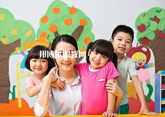 重慶2021年女生讀幼師學(xué)校怎么樣