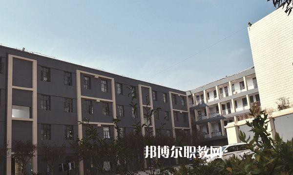 云南冶金高級技工學(xué)校2021年宿報名條件、招生要求、招生對象