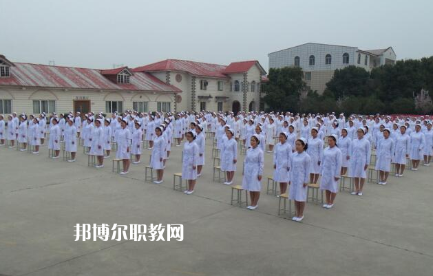 四川蜀都衛(wèi)生學(xué)校2021年學(xué)費(fèi)、收費(fèi)多少