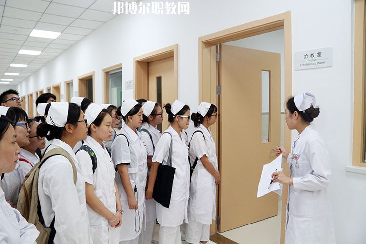 石家莊百富勤中等專業(yè)學(xué)校2022年報(bào)名條件、招生要求、招生對(duì)象
