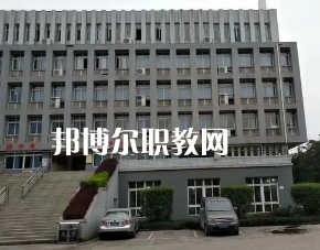 重慶農(nóng)業(yè)學(xué)校2022年報名條件、招生要求、招生對象
