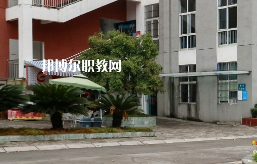 黔西南州英才職業(yè)技術學校2022年宿舍條件