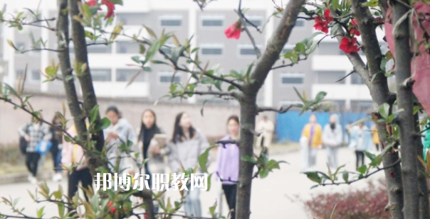 南充工貿(mào)科技職業(yè)學(xué)校2022年報名條件、招生要求、招生對象