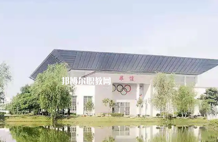 江蘇高淳中等專業(yè)學校2022年報名條件、招生要求、招生對象