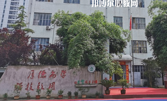 湖北現(xiàn)代科技學(xué)校2022年報(bào)名條件、招生要求、招生對(duì)象