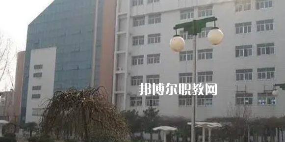 江蘇省淮安技師學(xué)院地址在哪里，哪個地區(qū)，哪個城市?