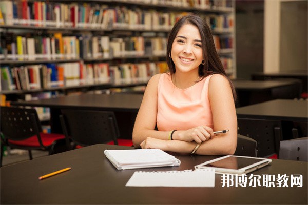 廣東哪里的中職學校能讀計算機網絡應用(華為網絡班)專業(yè)