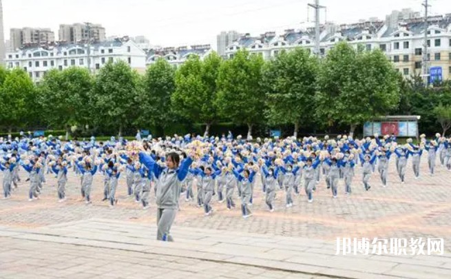 青島西海岸新區(qū)黃海職業(yè)學(xué)校怎么樣、好不好