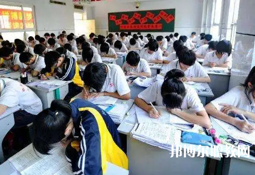 2025江門(mén)職業(yè)學(xué)校最新排名前三名單